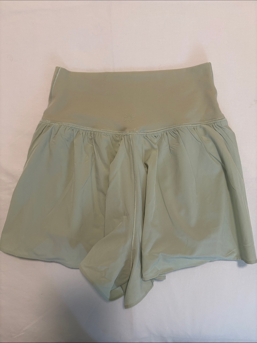 Aerie Offline Real Me Flowy Shorts Women’s XS Green Trending Athletic Wear NWT - Picture 2 of 5